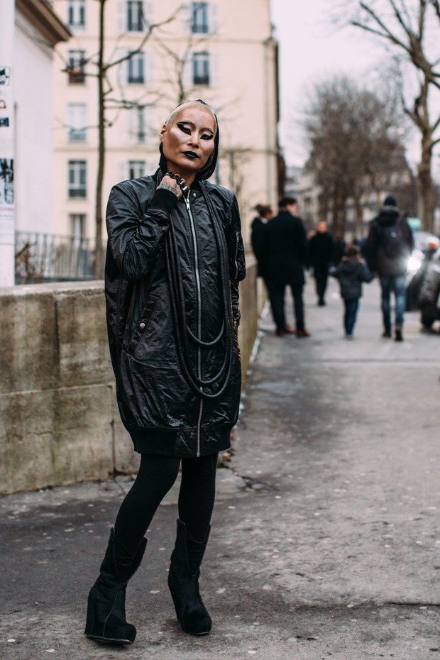 Najlepsze stylizacje na Paryskim Tygodniu Mody FW18
