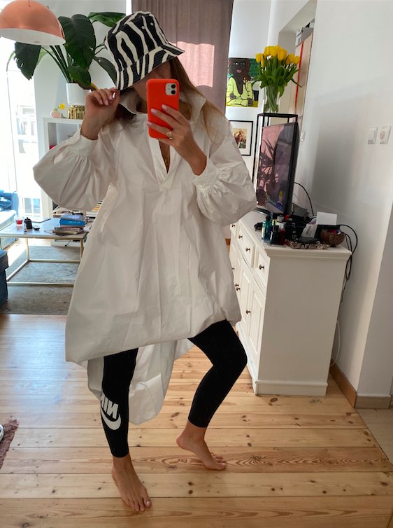 Karolina Limbach i jej akcja #strojesienahomeoffisie