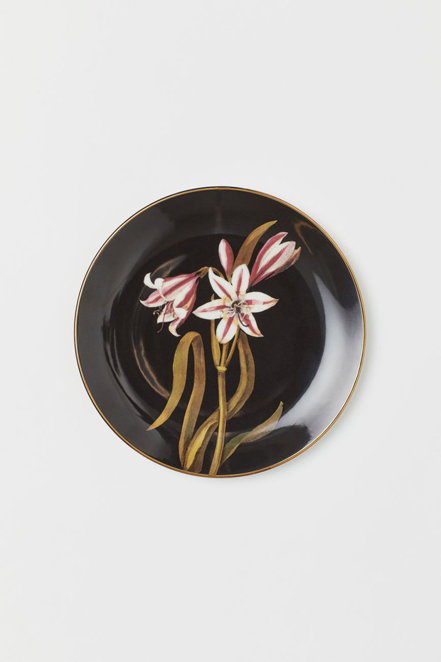 Kolekcja British Museum x H&M Home, talerzyk z motywem kwiatowym