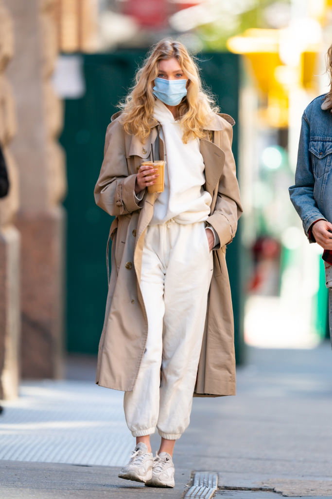 Elsa Hosk w najmodniejszej stylizacji ostatnich tygodni! [ELLE Spy]
