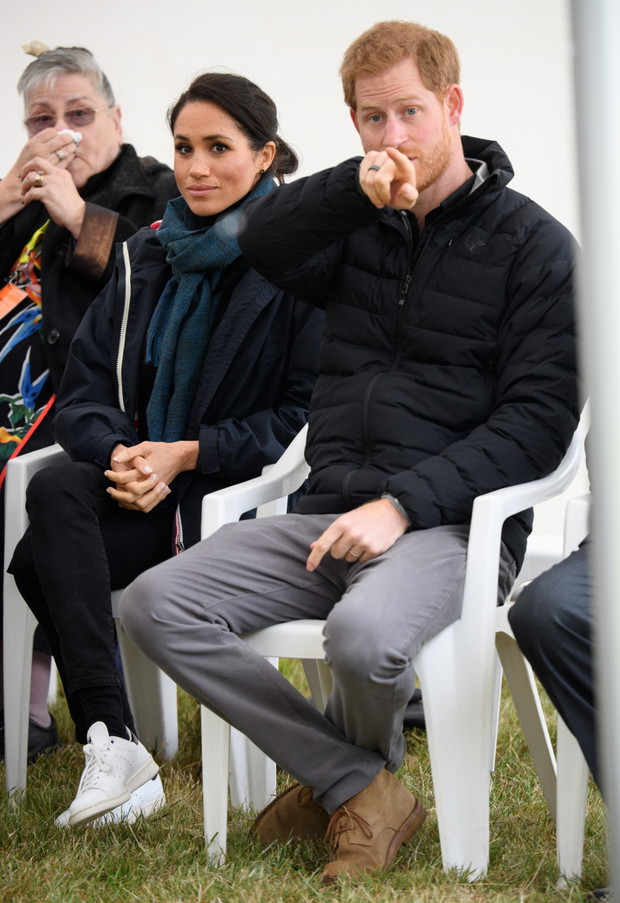 Meghan Markle w sneakersach adidas Stan Smith, październik 2018 rok.