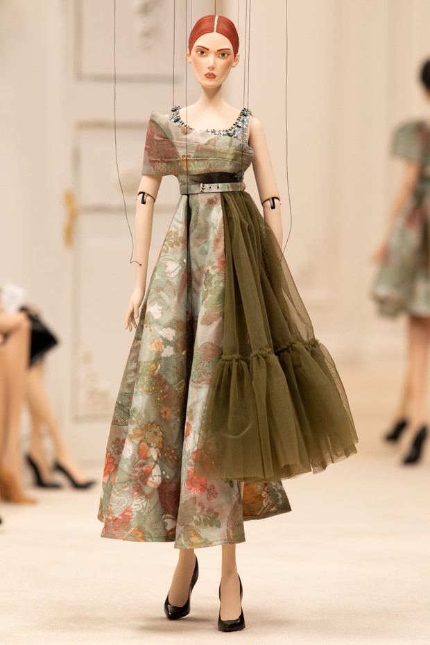Moschino wiosna-lato 2021