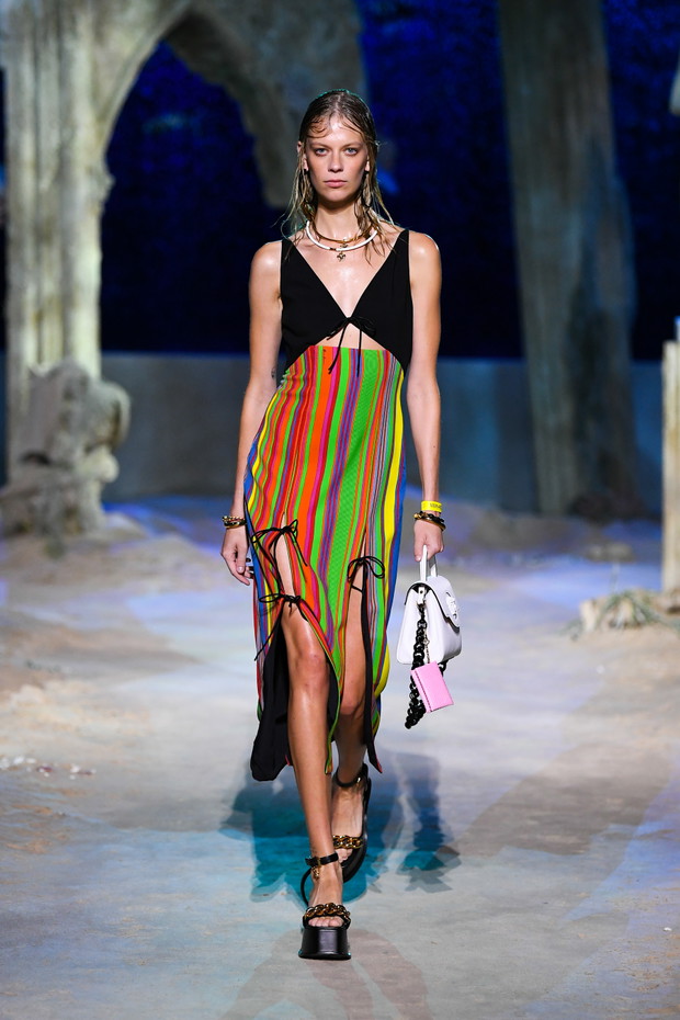 Versace wiosna-lato 2021
