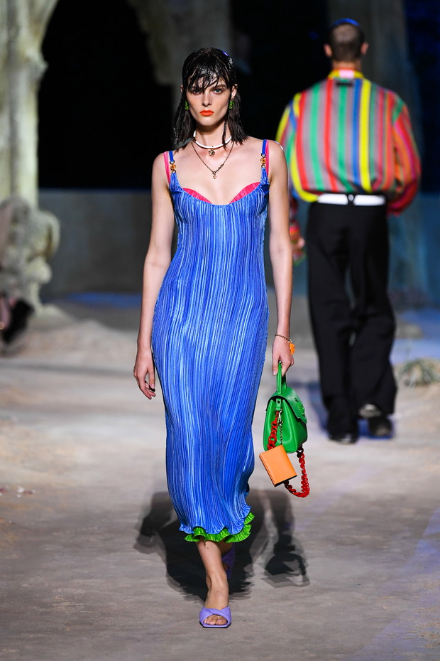 Versace wiosna-lato 2021