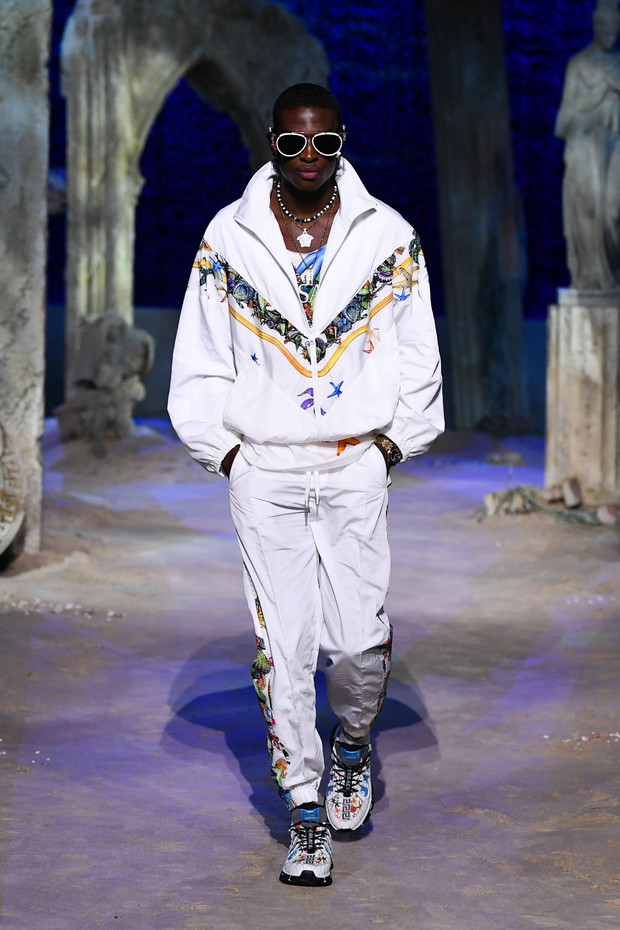 Versace wiosna-lato 2021