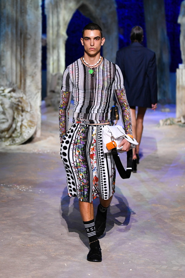 Versace wiosna-lato 2021