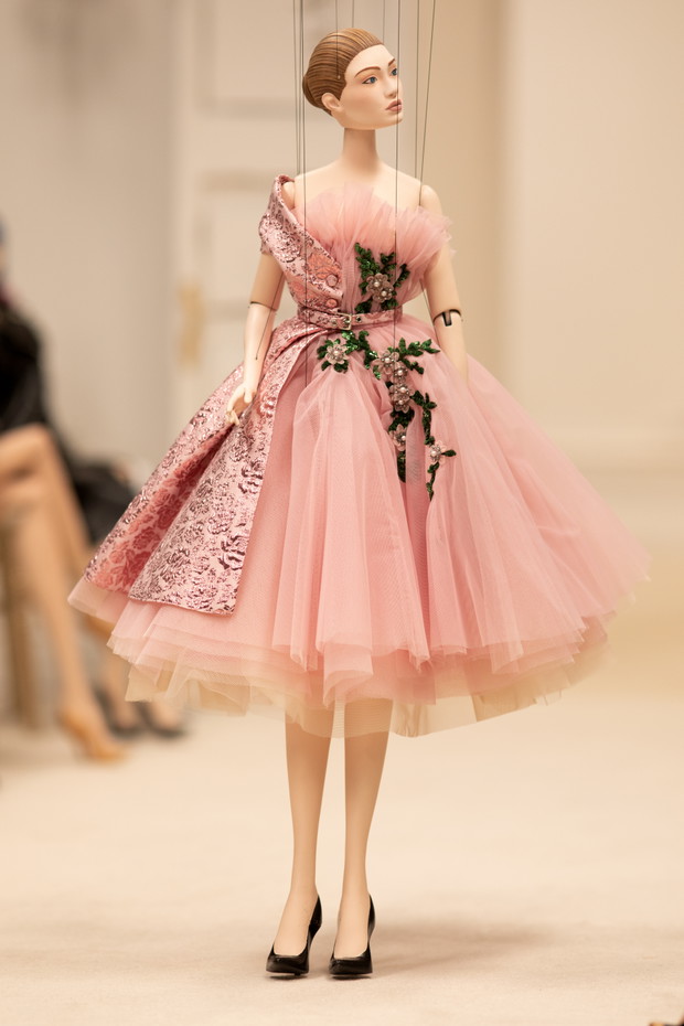 Moschino wiosna-lato 2021