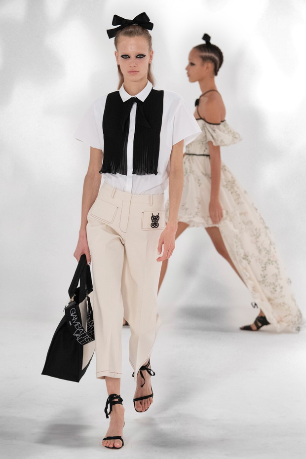 Giambattista Valli wiosna-lato 2021