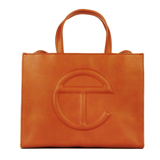 Nr 3: shoper bag z metką Telfar
