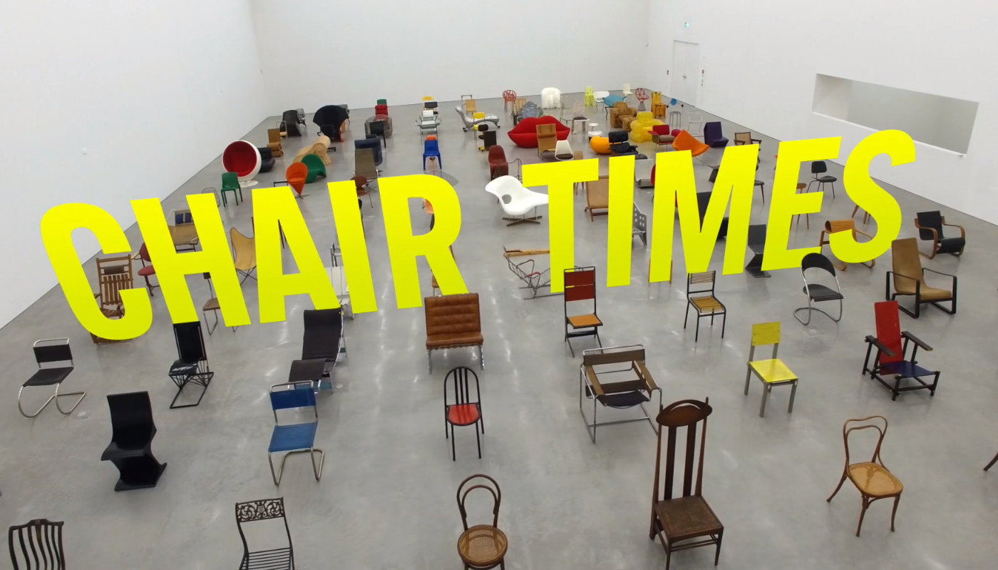 "Chair Times", screen z filmu