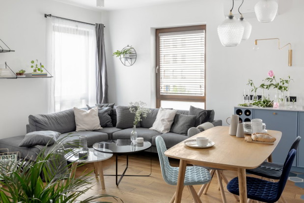 Mieszkanie z błękitną kuchnią na Mokotowie, projekt FUGA Architektura Wnętrz