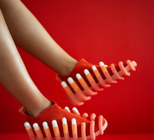 Sneakersy Netina, autorstwa Nethy Goldberg.