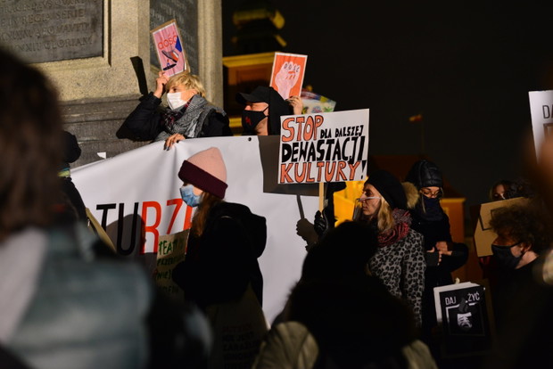 „Daj żyć kulturze” - protesty środowisk artystyczno-kreatywnych zawładnęły dziś Polską