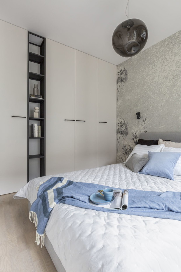 35 metrów kwadratowych przy Grzybowskiej w Warszawie, projekt wnętrza: Architekt wnętrz Ula Matthews, Decoroom, projekt kuchni i zabudowy meblowej: Architekt wnętrz Katarzyna Fotek, Decoroom