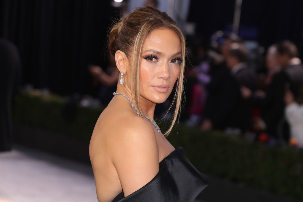 Ten nowy serial Netflix będzie hitem? Poleca go Jennifer Lopez