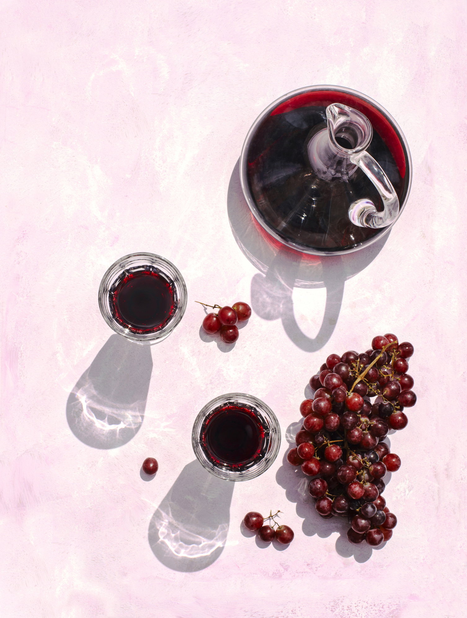 Wino bezalkoholowe: jak powstaje i jak smakuje? Przepis na domowe wino bez alkoholu