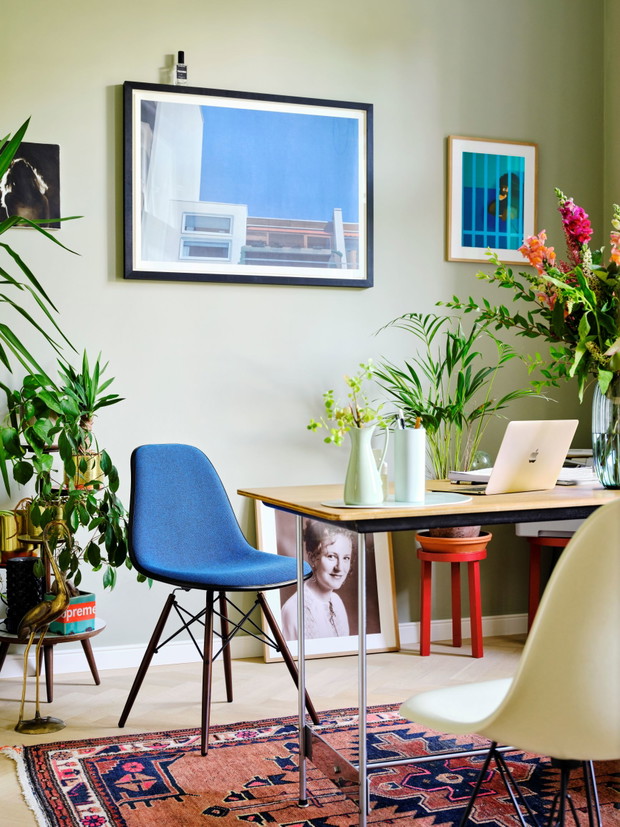 Eames Plastic Chair DSW Eames Fiberglass Chair DSR