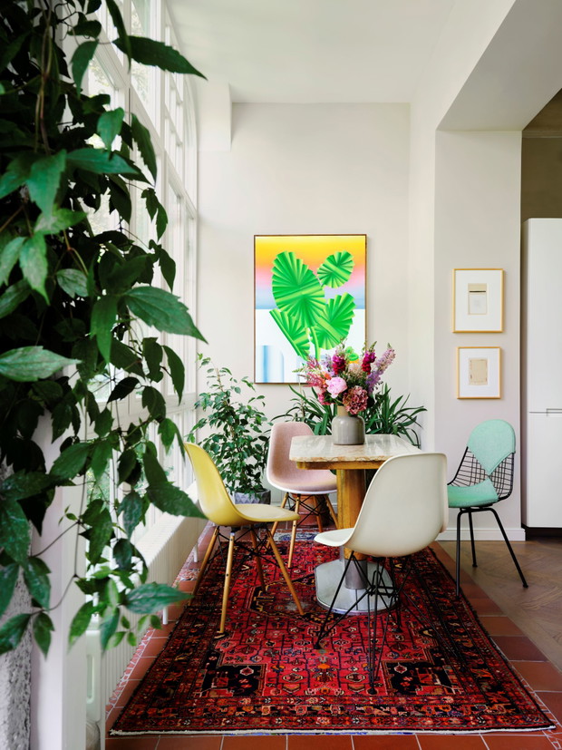 Eames Wire Chair DKX Eames Fiberglass Chair DSR Eames Fiberglass Chair DSX Eames Plastic Chair DSW