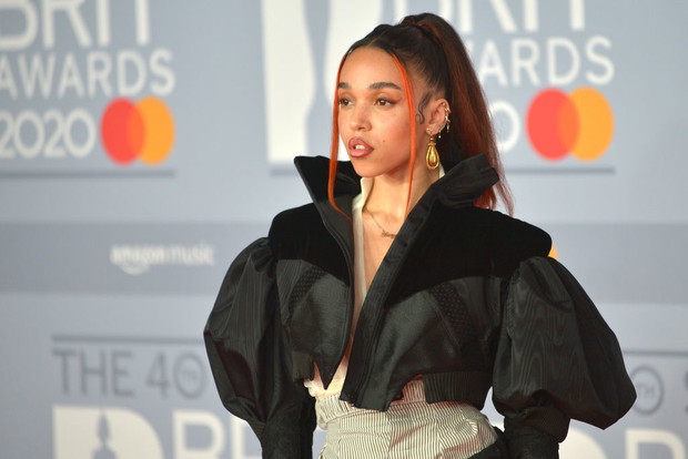 FKA twigs oskarża Shia LaBeoufa o przemoc