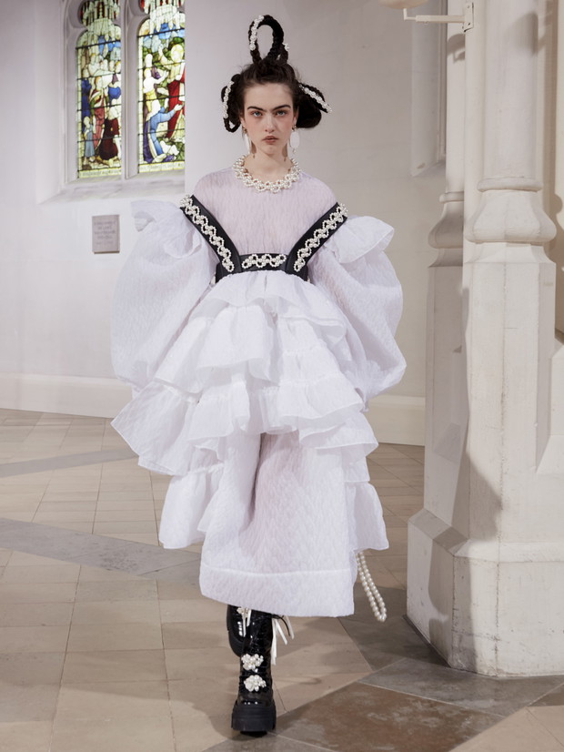 Kolekcja Simone Rocha jesień-zima 2021/2022