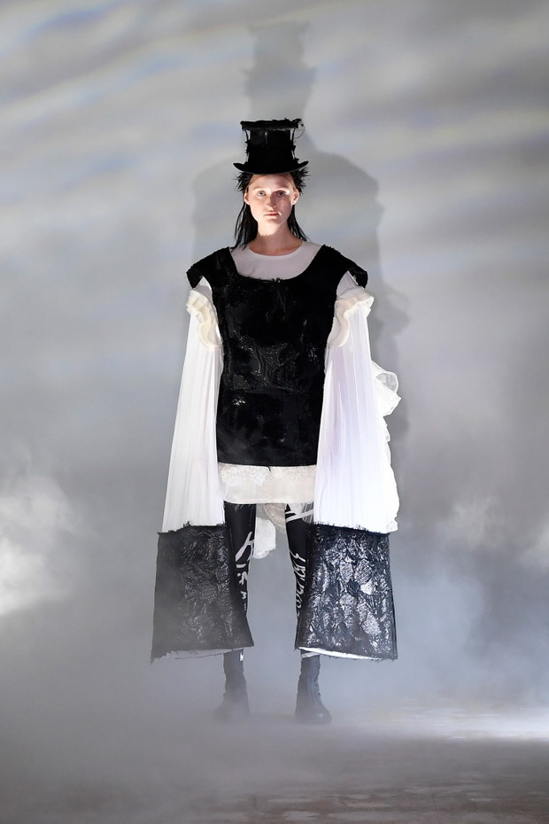 Kolekcja Comme des Garçons jesień-zima 2021/2022