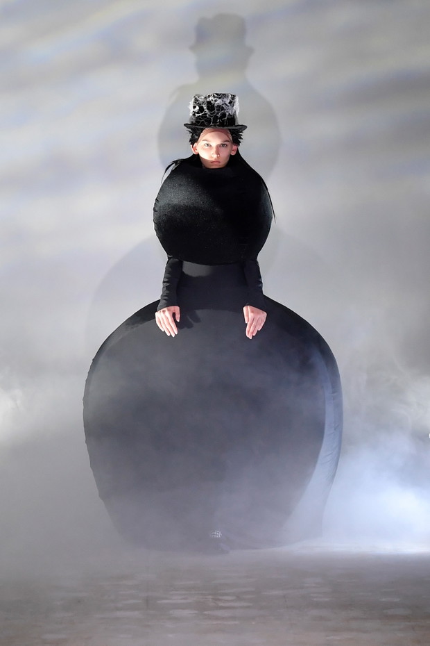 Kolekcja Comme des Garçons jesień-zima 2021/2022