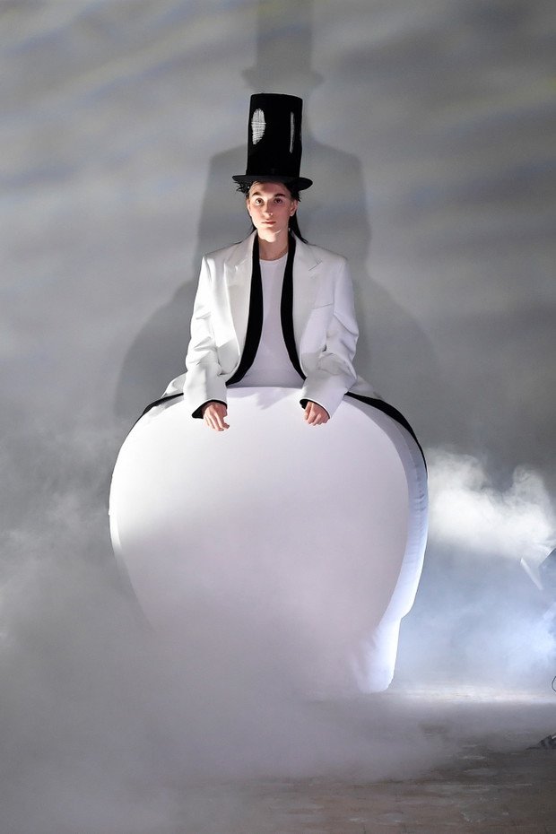 Kolekcja Comme des Garçons jesień-zima 2021/2022
