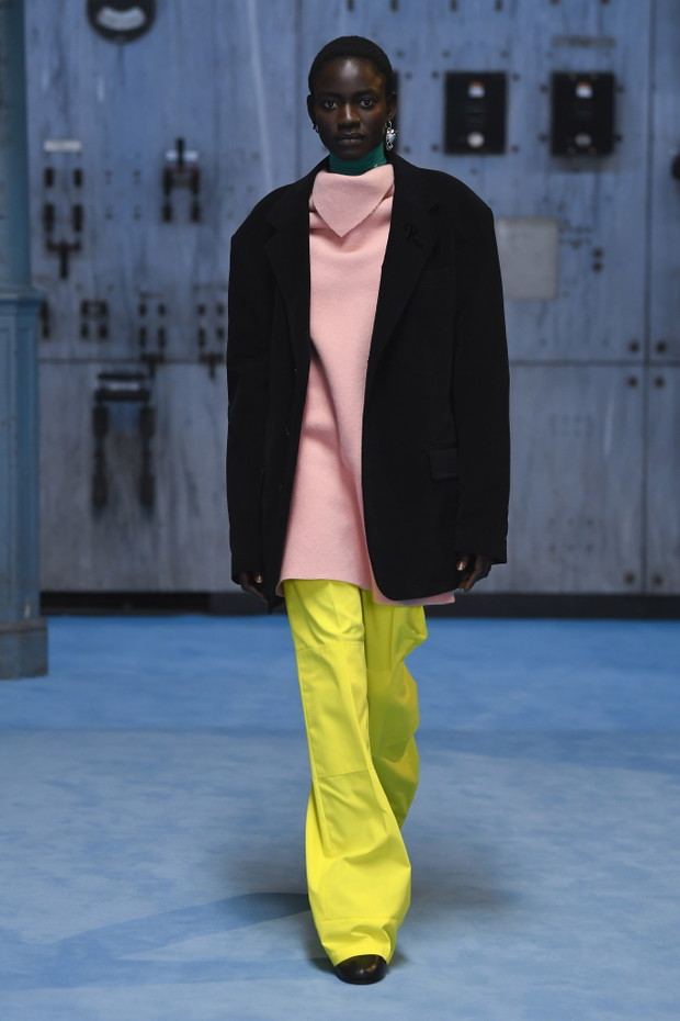 Kolekcja Raf Simons jesień-zima 2021/2022
