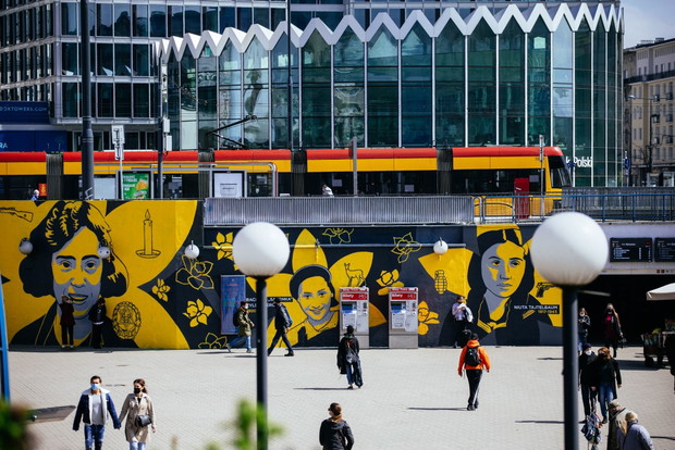 Mural upamiętniający 78. rocznicę wybuchu powstania w getcie warszawskim