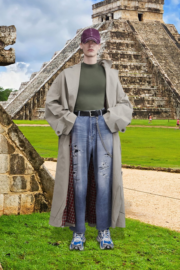 Balenciaga Pre-Fall 2021