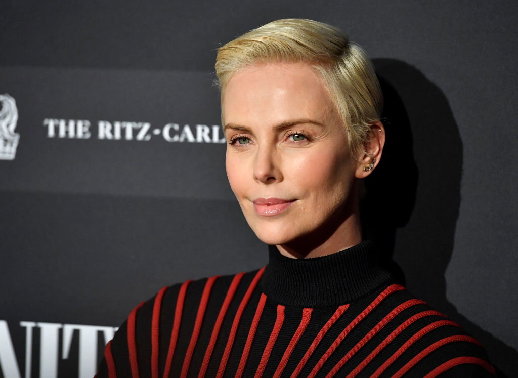 Charlize Theron już tak nie wygląda! Aktorka zdecydowała się na nową  fryzurę. Zmiana jest ogromna