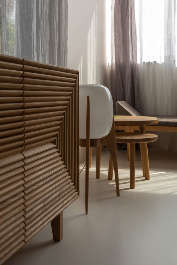 Minimalistyczna sypialnia od Loft Kolasiński