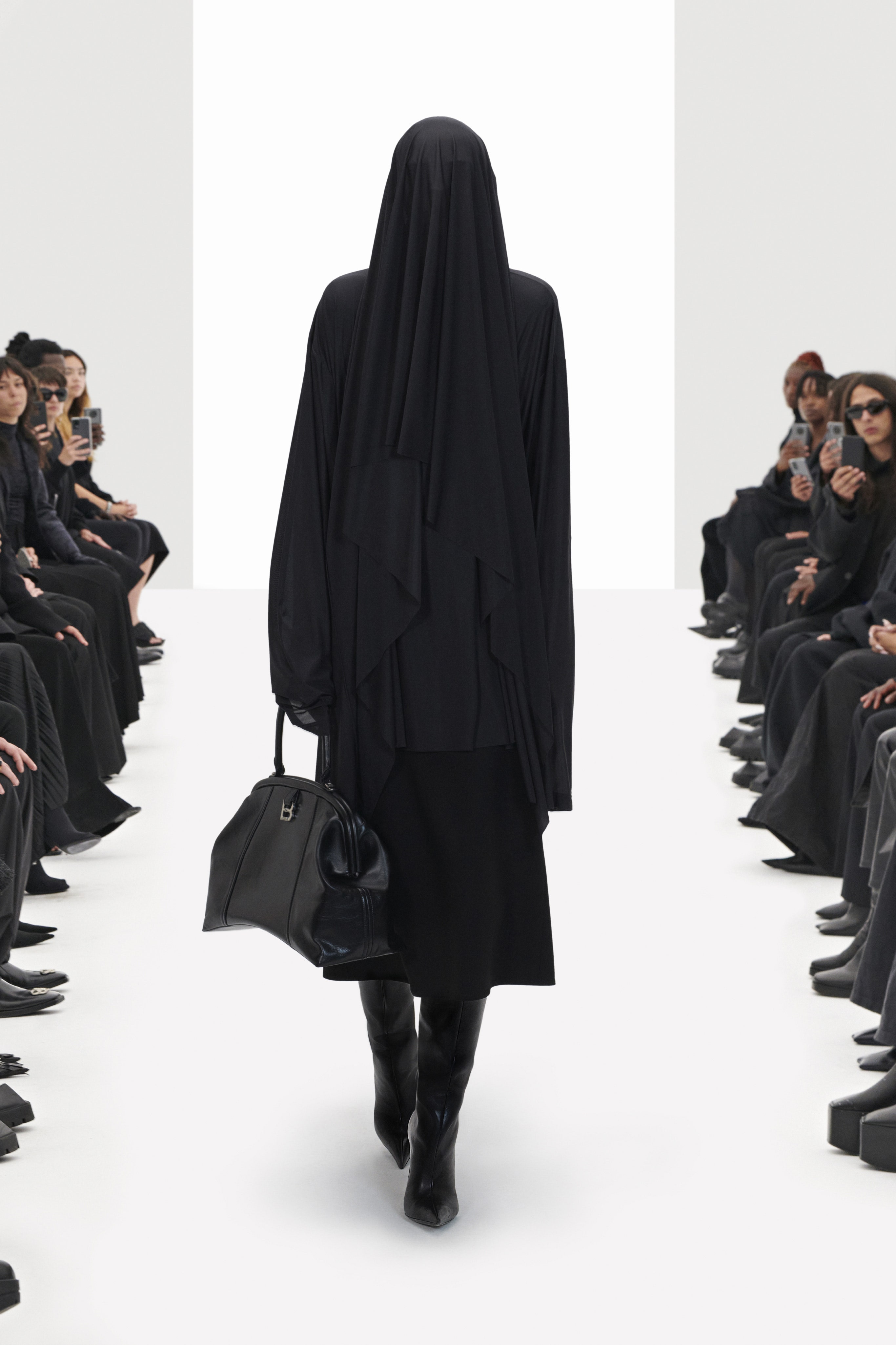 Balenciaga wiosna 2022