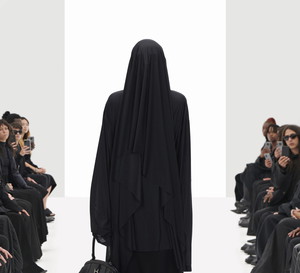 Balenciaga wiosna 2022