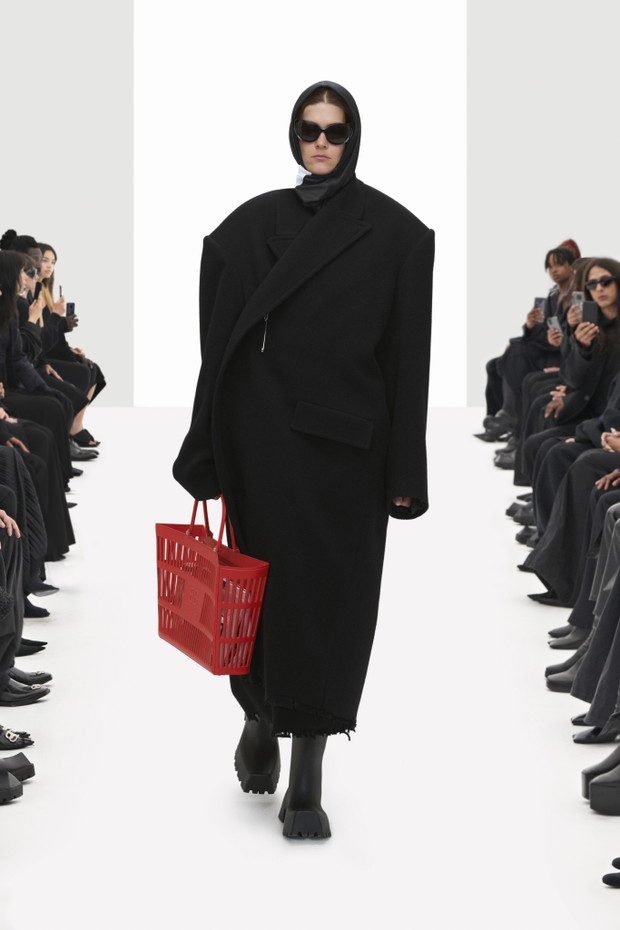 Balenciaga wiosna 2022