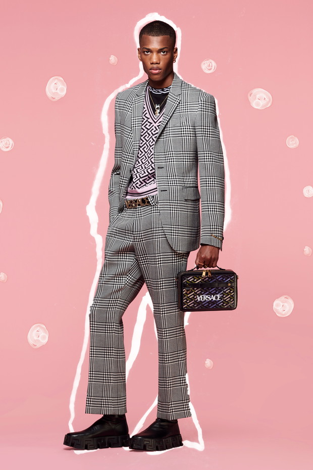 Kampania Versace Resort 2022