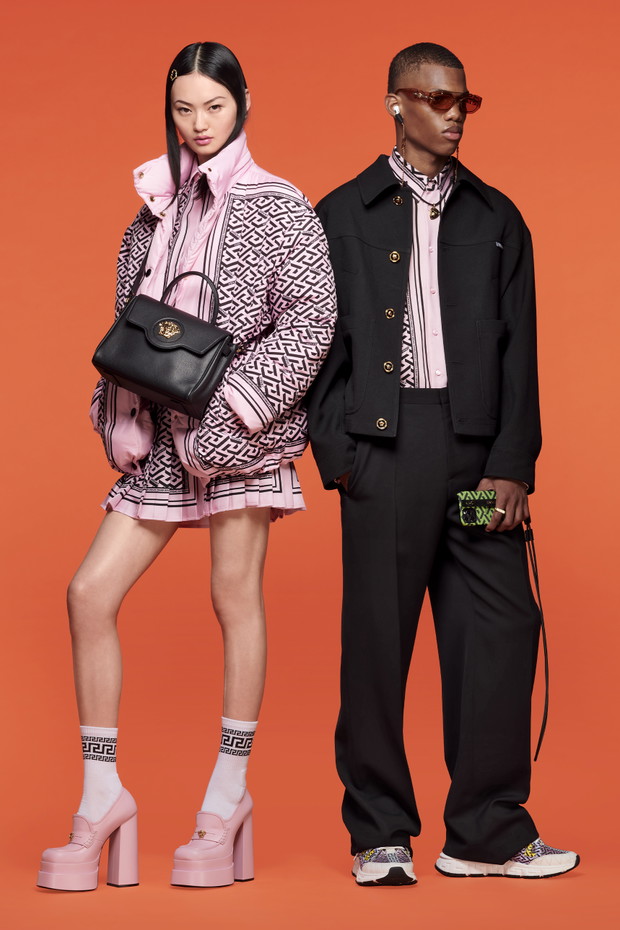 Kampania Versace Resort 2022