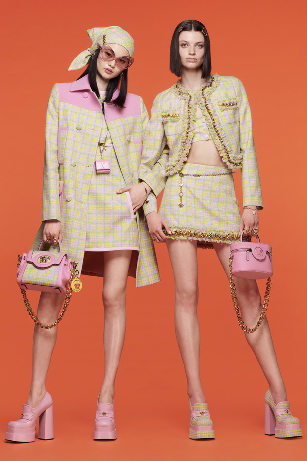 Kampania Versace Resort 2022