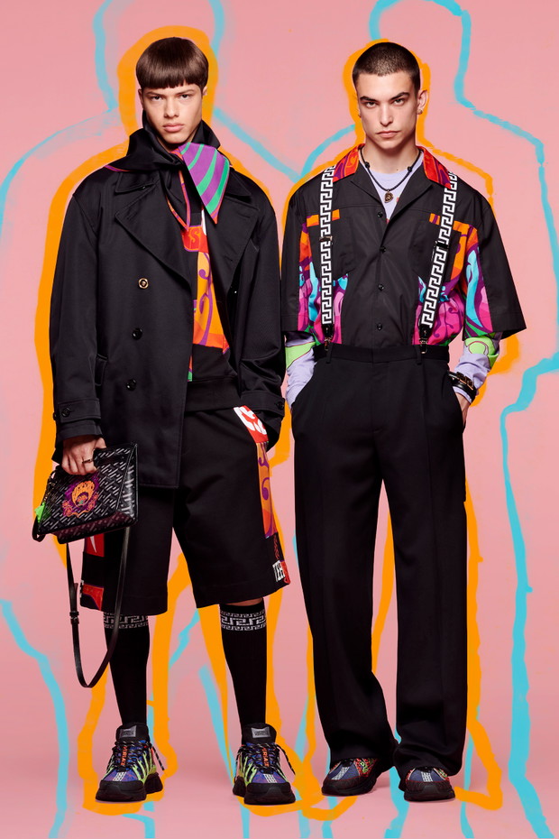 Kampania Versace Resort 2022