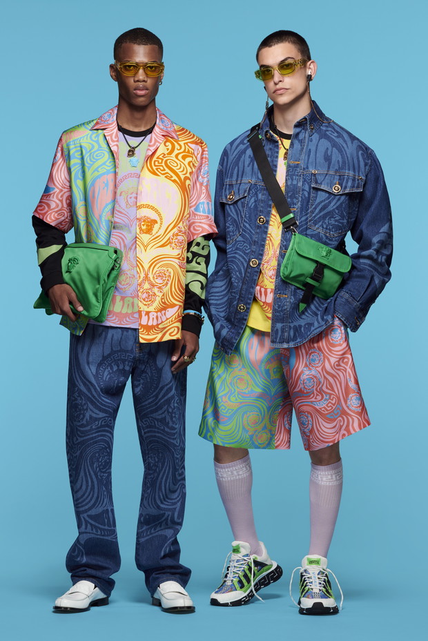 Kampania Versace Resort 2022
