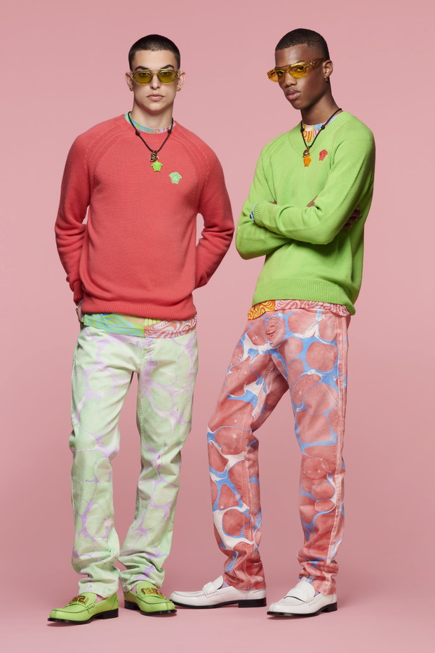 Kampania Versace Resort 2022