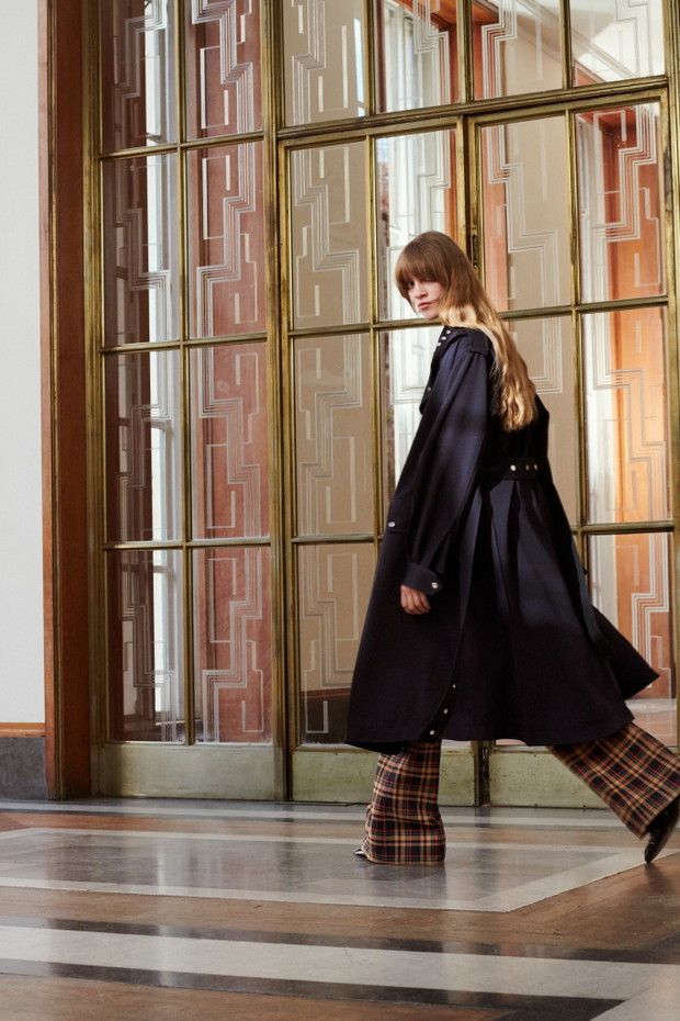 Kolekcja Victoria Beckham Resort 2022