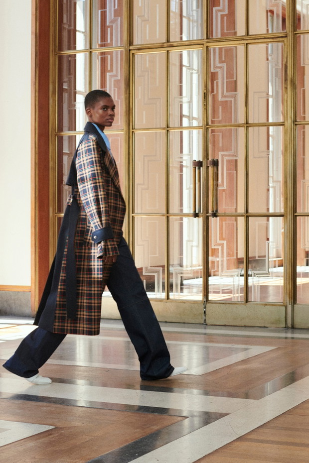 Kolekcja Victoria Beckham Resort 2022