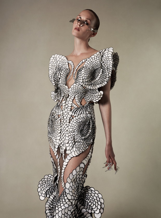 Iris van Herpen haute couture jesień-zima 2021/2022
