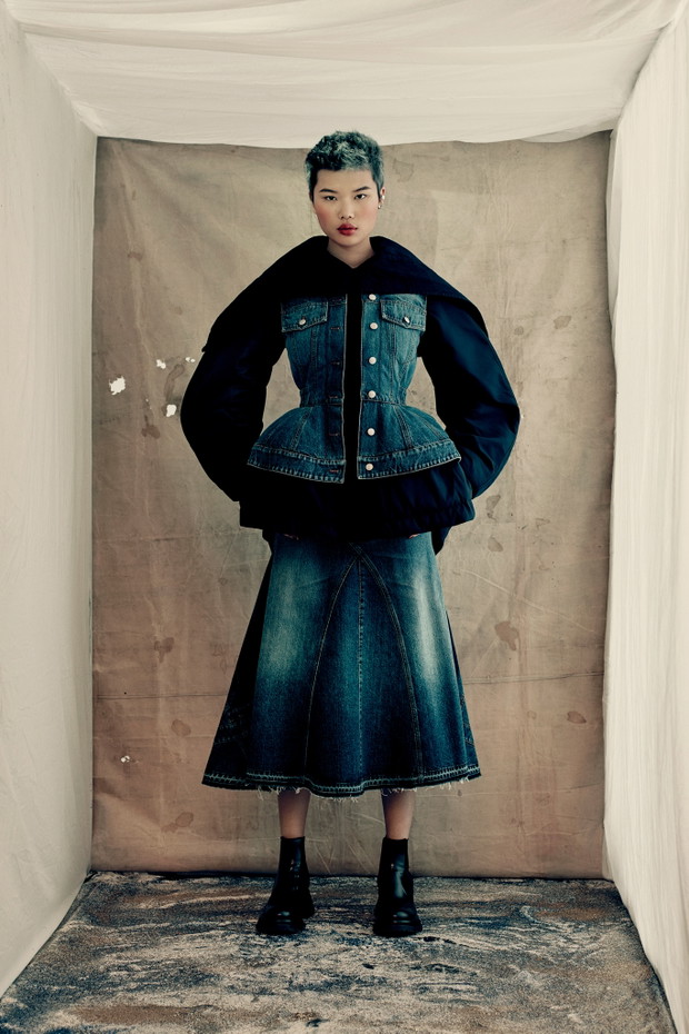 Kolekcja Alexander McQueen jesień-zima 2021/2022