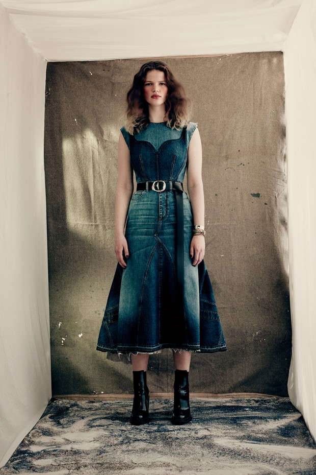 Kolekcja Alexander McQueen jesień-zima 2021/2022