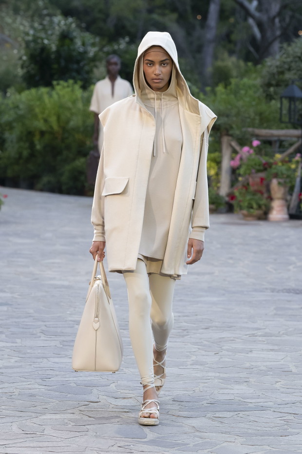 Max Mara Resort 2022