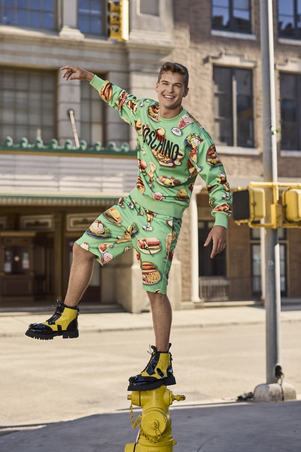 Moschino Resort 2022
