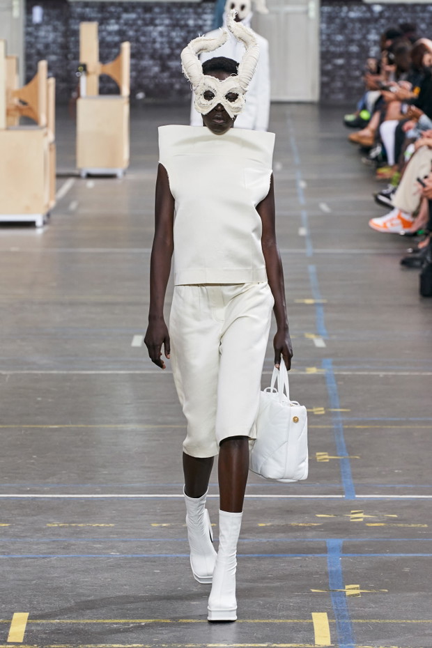 Off-white jesień 2021