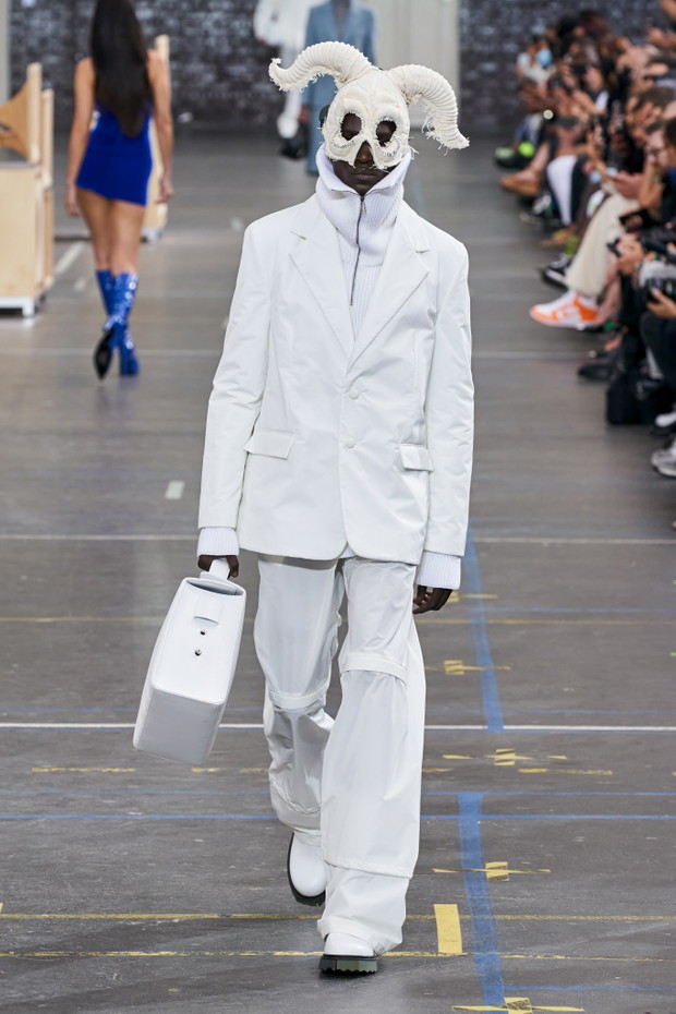 Off-white jesień 2021